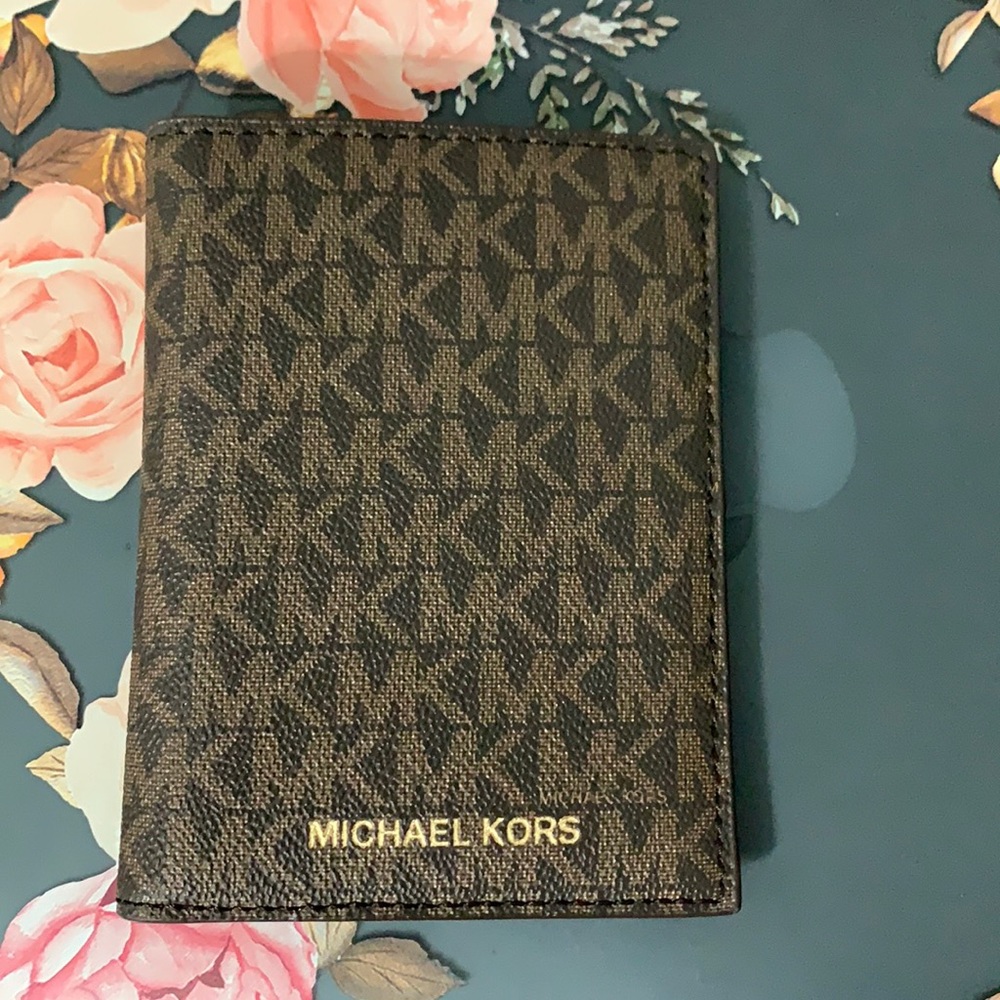 Michael Kors Passport Cover
